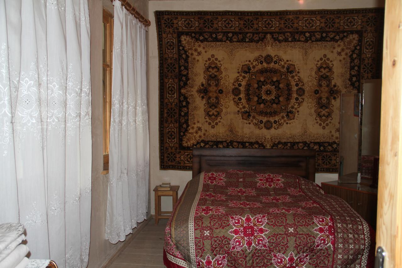 Marine'S Guest House Ananuri Bagian luar foto